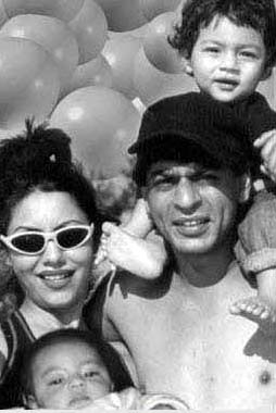 Shahruk Khan con su Familia