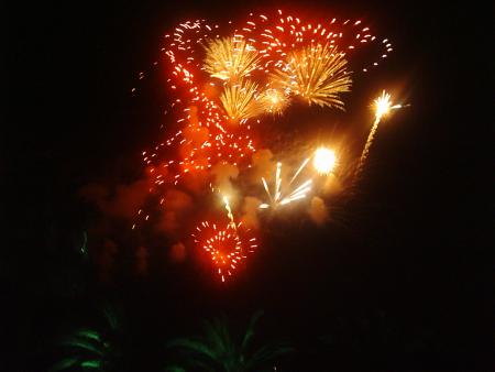 FUEGOS ARTIFICIALES:: EMPIEZA LA FERIA